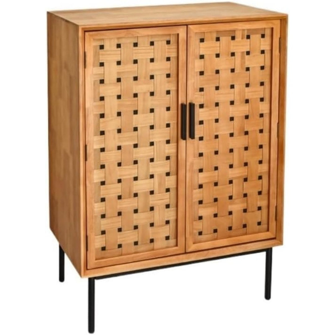 Sideboard aus Massivholz zeigt offene Ablagen