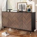Verstellbare Ablagen praegen das Sideboard aus Holzwerkstoff