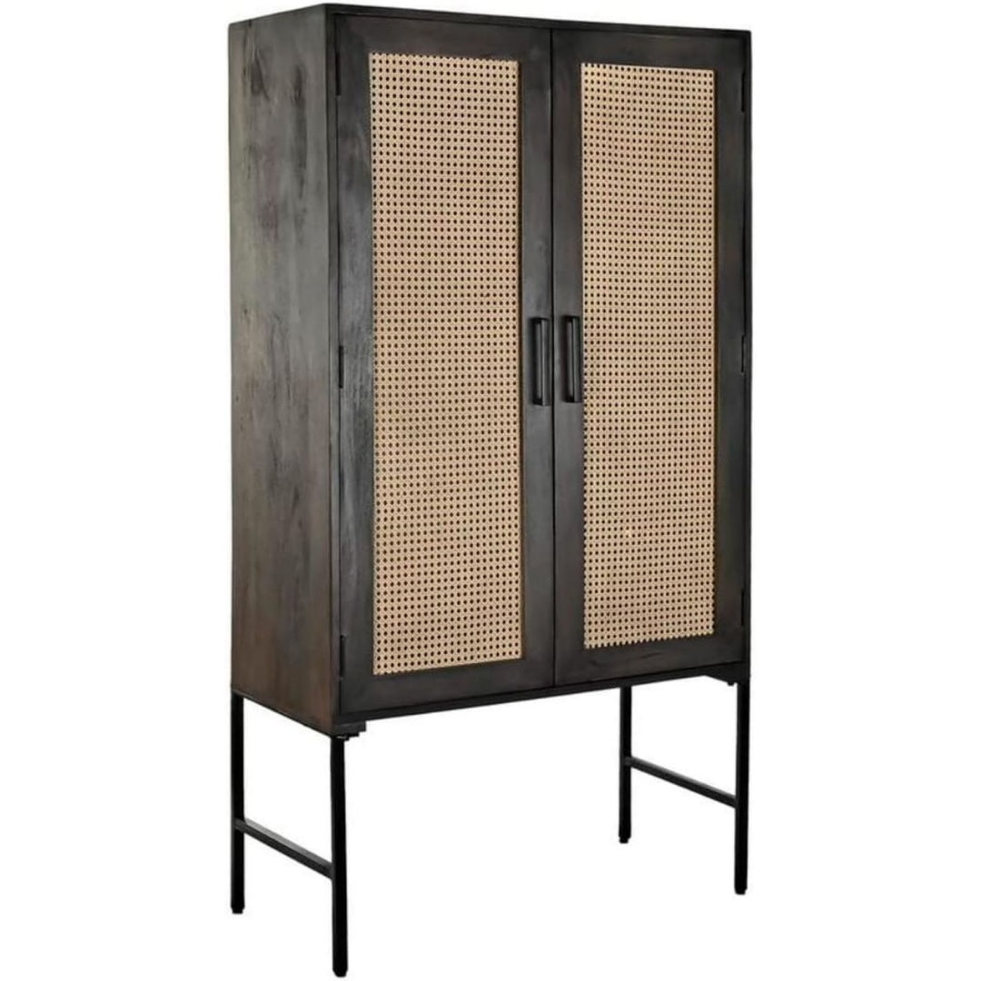 Sideboard mit den Massen 85 x 40 x 162.5 cm